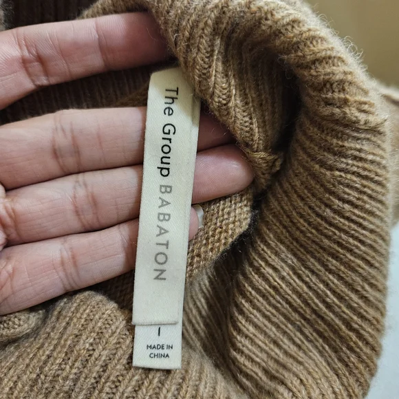 The Group Babaton Camel 100% Cashmere Caravan Turtleneck Sweater - Picture 6 of 7